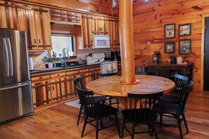 Airbnb cabin 34