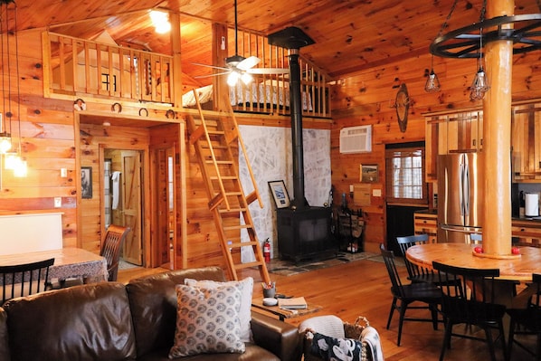 Airbnb cabin 46