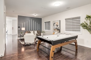 Spielezimmer