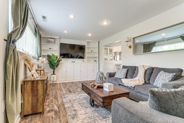 Westland Vacation Rental | 3BR | 1.5BA | 1,464 Sq Ft | Stairs Required