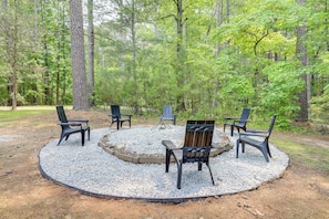 Fire Pit | Outdoor Seating | Wooded Setting