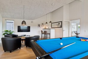Spielezimmer