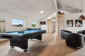Spielezimmer