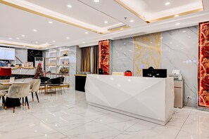 Entrance / Reception