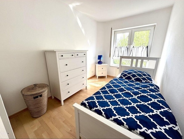 Schlafzimmer 2 (Einzelbett)