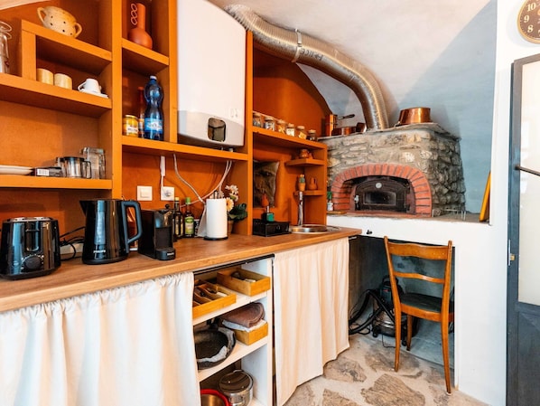 Kitchen, Wood, Furniture, Interior Design, Kitchen Appliance, Countertop, Major Appliance, Flooring, Room, Ceiling
