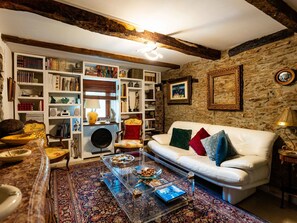 Furniture, Interior Design, Wall, Couch, Flooring, Wood, Living Room, Ceiling, Floor, Room
