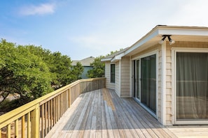 Wrap around deck