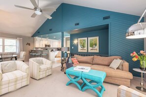 Bright and sunny living room