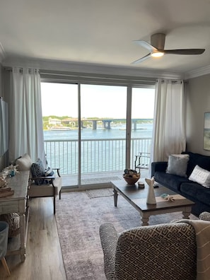 Palm Court Yacht Club #506 Living Room