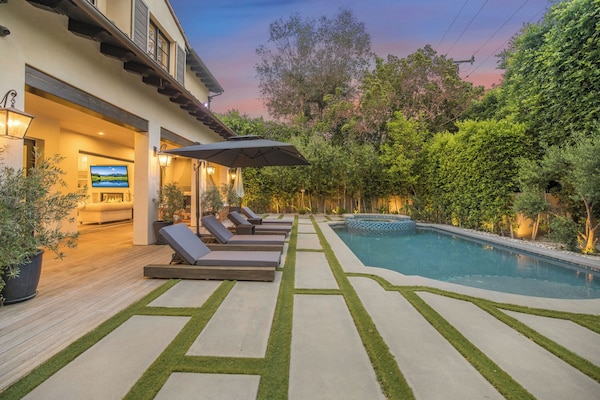 Spalding Bh Mansion: Spanish Charm Meets Modern Luxury W/ Theater, Pool & Spa - Beverly Hills, CA