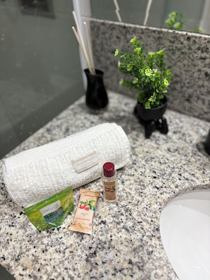 Bathroom amenities