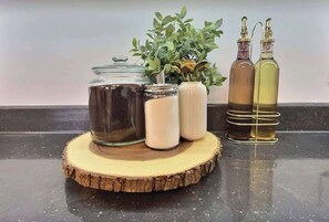 Bathroom amenities
