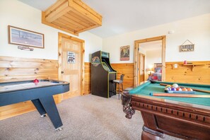 Endless Horizons' fun game room