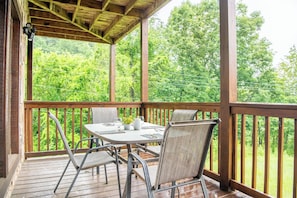 Change of Attitude's relaxing deck