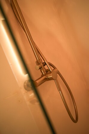 Hand-held showerhead