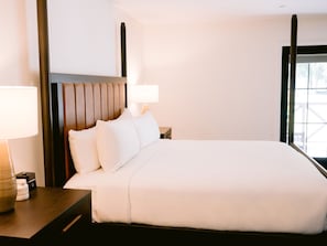 Unit with 2 Queen beds