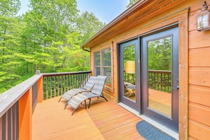 Balcony | Mountain Gap & Pond Views | Access From Loft