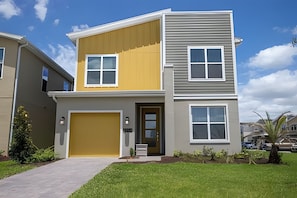Facade / entrance