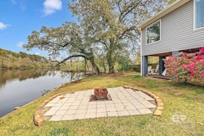 Fire Pit right next to the River