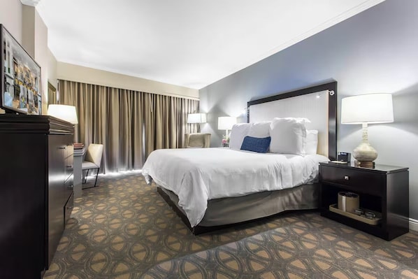 Unit with King size bed