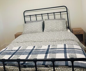 Queen bed