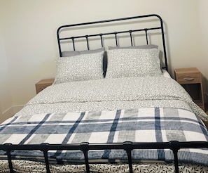 Queen bed