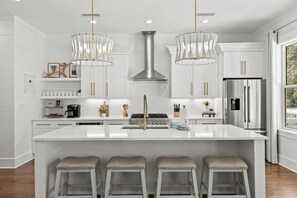 Large gourmet kitchen.