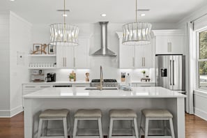 Large gourmet kitchen.