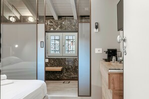 Bain