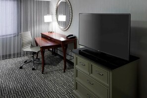 In-room Amenities. Exact unit will be assigned upon arrival. Views, colors, and decor may vary.