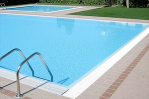 Holiday Home Swimming Pool