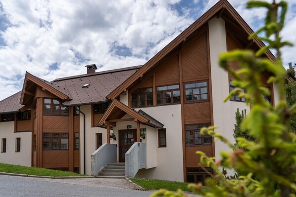 Extérieur maison de vacances [été]