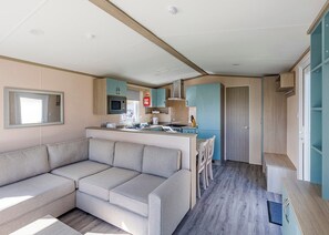 Sunflower - Talacre Beach Resort, Talacre, Holywell