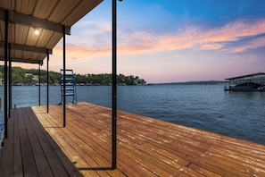 Dock