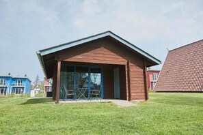 Außenseite Ferienhaus [Sommer]