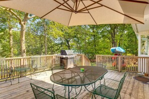 BBQ and dine outside