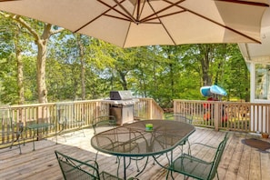 BBQ and dine outside