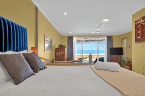 Wake Up to the Waves
Drift off to the sound of the sea and wake to panoramic ocean views — all from the comfort of your bed. Coastal mornings don’t get better than this.