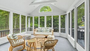Screened in porch