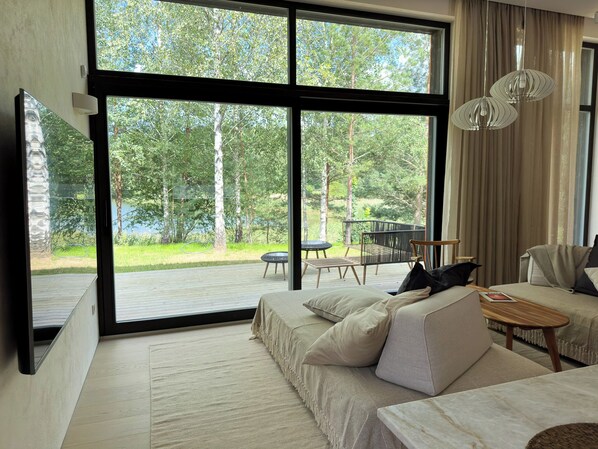 Living room (1)
