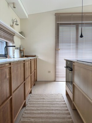 Kitchen (1)