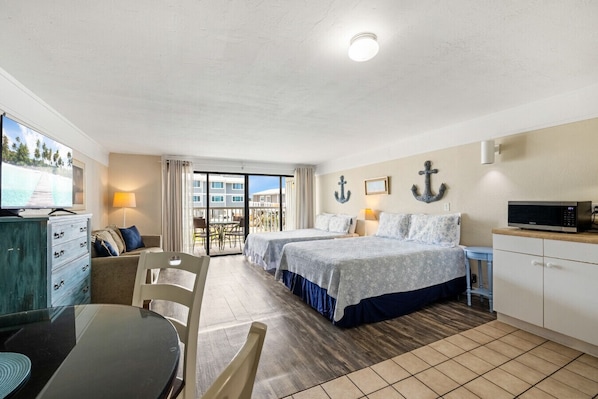Welcome to Anchor Cove in Cedar Cove Condos