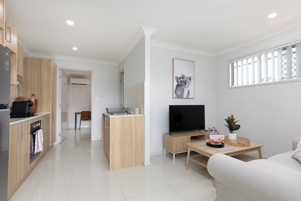 Private Living Room (1)