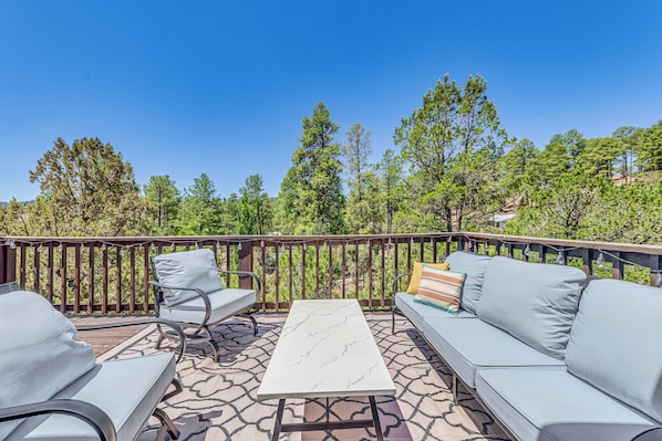 Ruidoso Vacation Rental | 3BR | 2BA | 1,200 Sq Ft | Steps to Enter