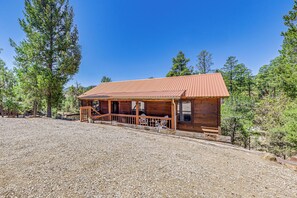 Property Exterior | Single-Story Cabin | Keyless Entry