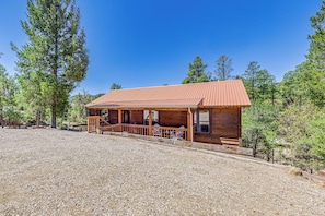 Property Exterior | Single-Story Cabin | Keyless Entry
