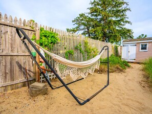 Relax in comfort with our hammock and stand – the perfect spot to unwind and soak in the breeze!
