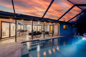 Enjoy the Golden Hour in the outdoor entertainment area!