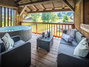 Jacuzzi/Terrace